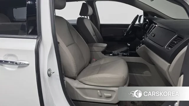 Kia The New Carnival 2020 Белый из Кореи, фото 2