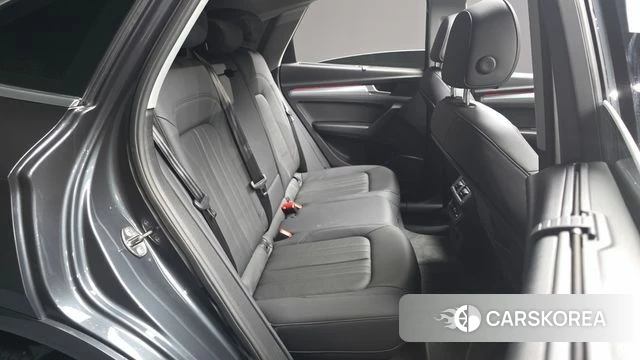 Audi Q5 (FY) 2023 Серый из Кореи, фото 2