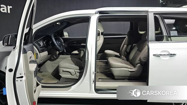 Kia The New Carnival 2019 Белый из Кореи, фото 2