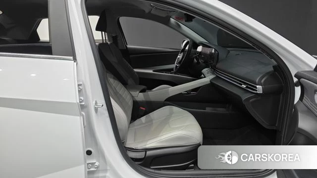 Hyundai Avante (CN7) 2022 Белый из Кореи, фото 2