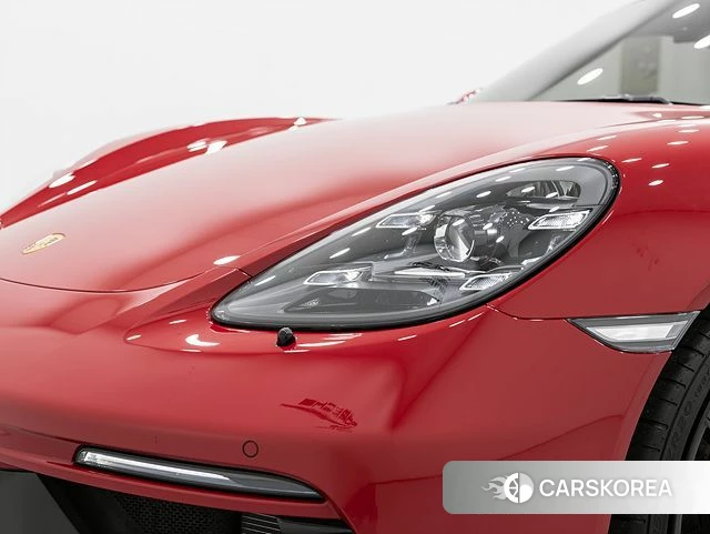 Porsche 718 Boxster 2025 Красный из Кореи, фото 2