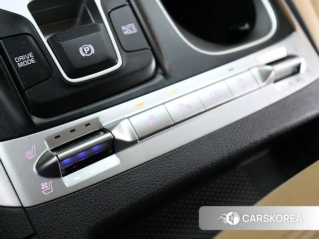 Kia Carnival 4th generation 2022 Белый из Кореи, фото 2