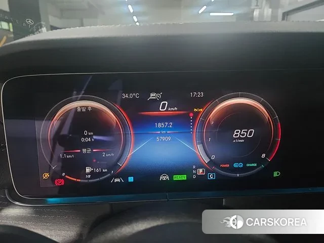 Mercedes-Benz E-Class W213 2022 Белый из Кореи, фото 2