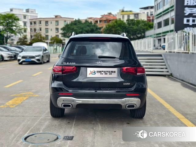 Mercedes-Benz GLB 2023 Черный из Китая, фото 2