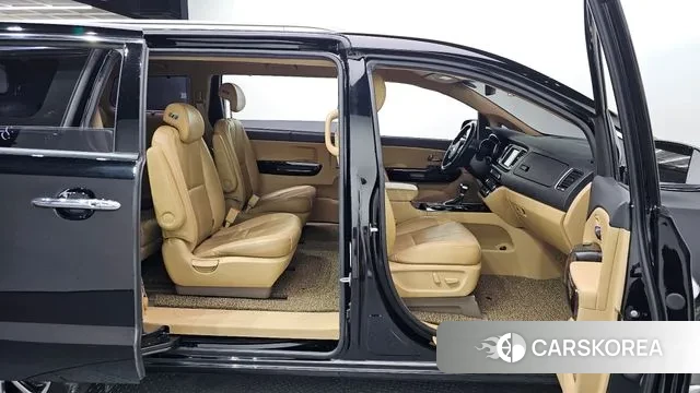 Kia The New Carnival 2020 Черный из Кореи, фото 2