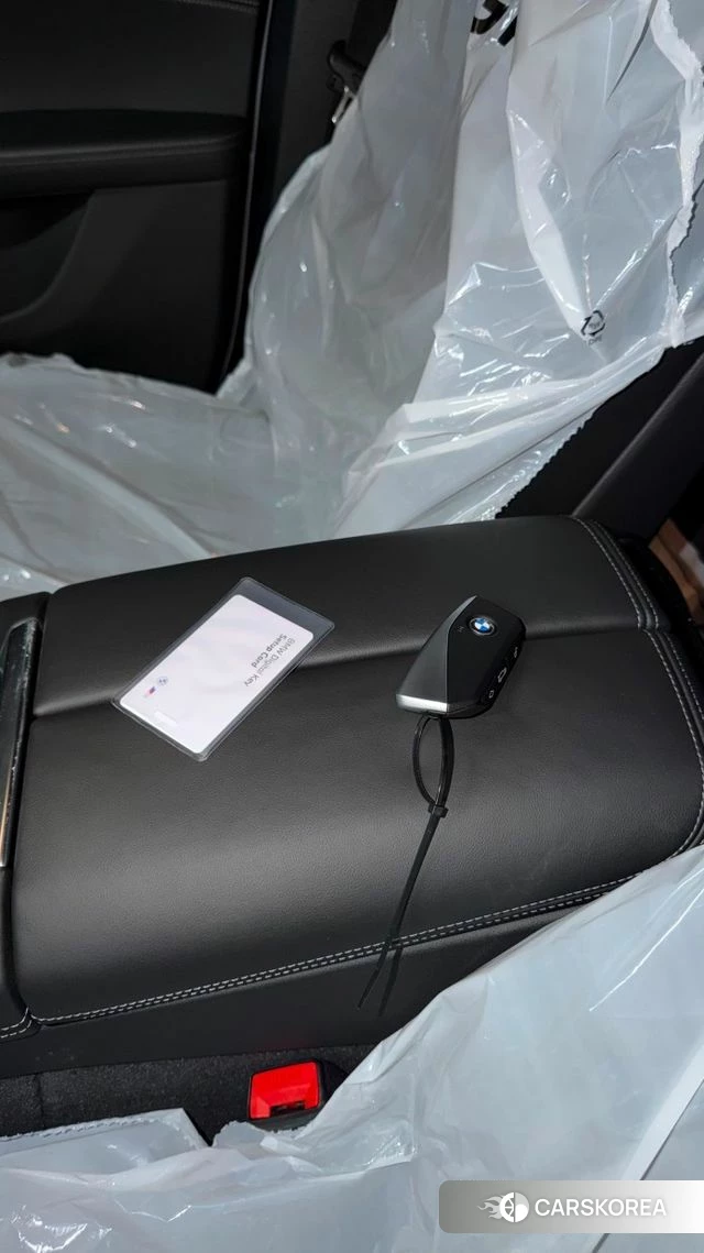 BMW X6 (G06) 2026 Небесно-голубой из Кореи, фото 2