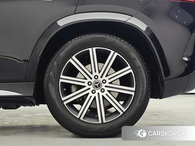 Mercedes-Benz GLE (import) 2024 Черный из Китая, фото 2
