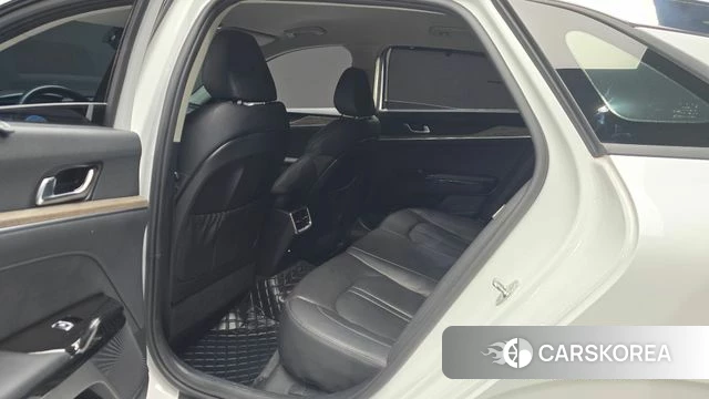 Kia K5 3rd generation 2023 Белый из Кореи, фото 2
