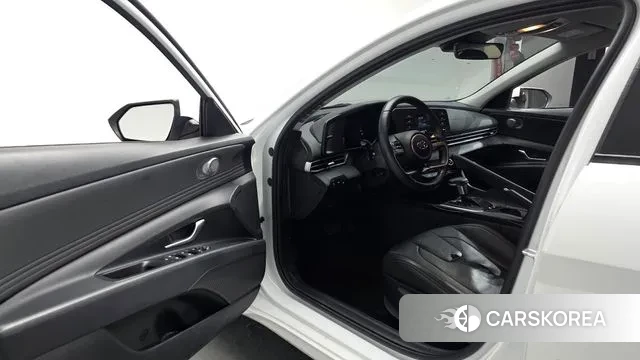 Hyundai Avante (CN7) 2022 Белый из Кореи, фото 2