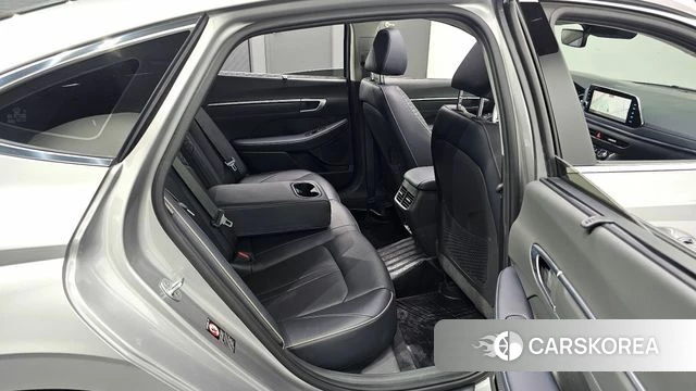 Hyundai Sonata (DN8) 2020 Серебристо-серый из Кореи, фото 2