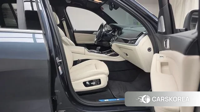 BMW X7 (G07) 2022 Серый из Кореи, фото 2