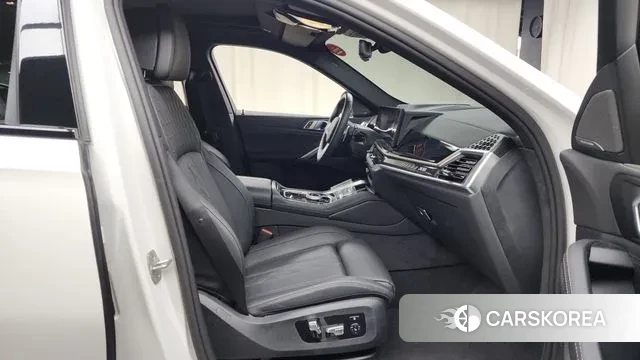 BMW X6 (G06) 2025 Белый из Кореи, фото 2