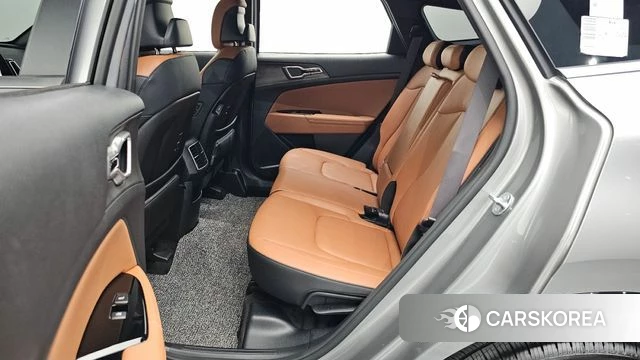 Kia Sportage 5th Generation 2024 Серебряный из Кореи, фото 2