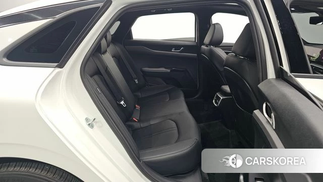 Kia The New K5 3rd generation 2025 Белый из Кореи, фото 2
