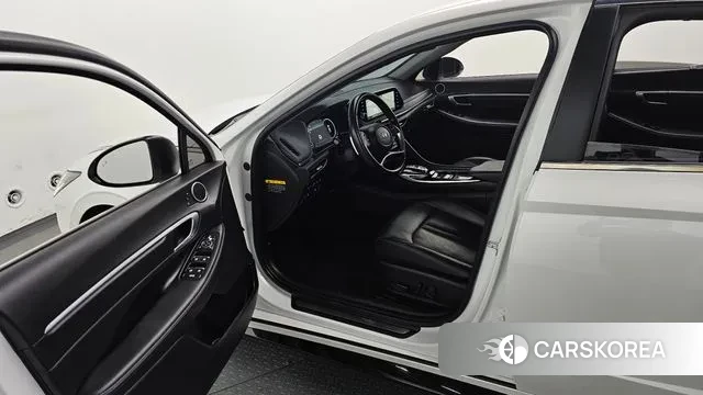 Hyundai Sonata (DN8) 2019 Белый из Кореи, фото 2