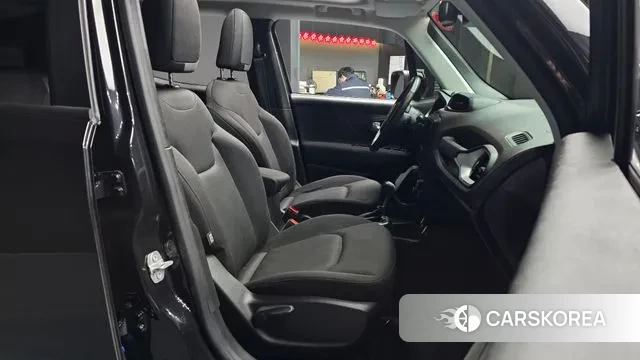 Jeep Renegade 2020 Черный из Кореи, фото 2