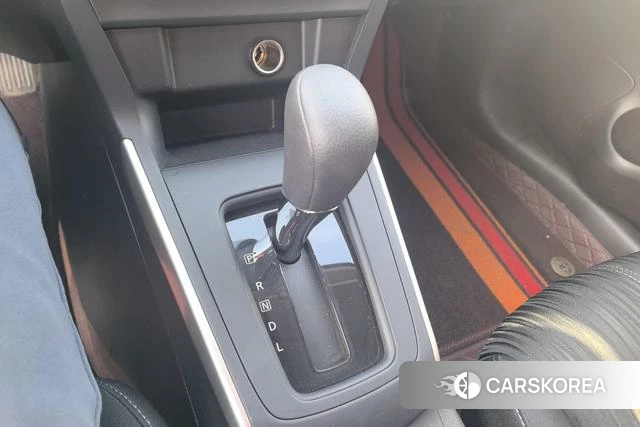 Nissan Xuan Yi 2024 Белый из Китая, фото 2