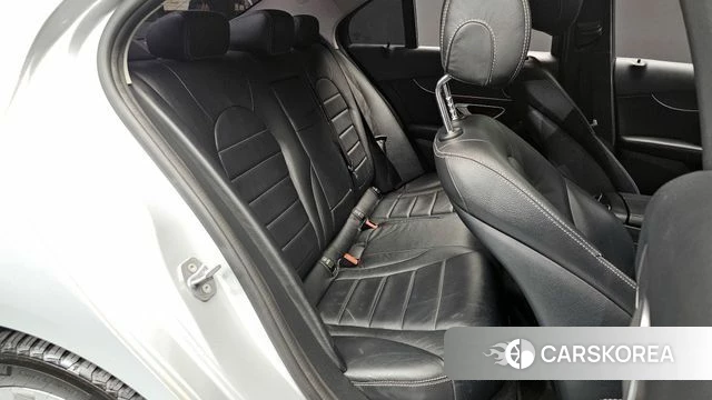 Mercedes-Benz C-Class W205 2019 Серебристо-серый из Кореи, фото 2