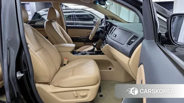 Kia The New Carnival 2018 Черный из Кореи, фото 2