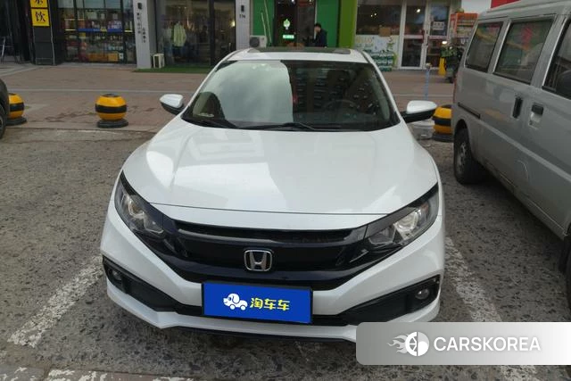 Honda Civic 2019 Белый из Китая, фото 2
