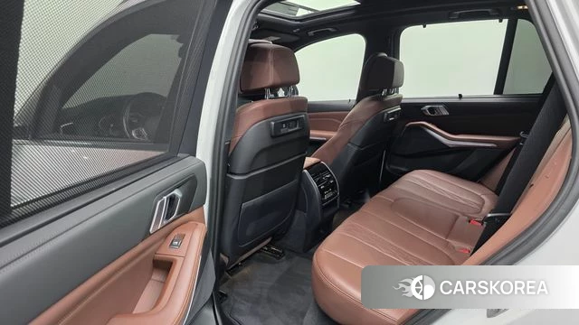 BMW X5 (G05) 2022 Белый из Кореи, фото 2