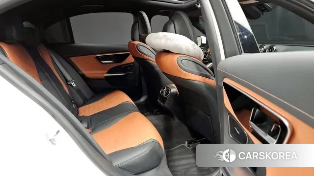 Mercedes-Benz C-Class W206 2022 Белый из Кореи, фото 2