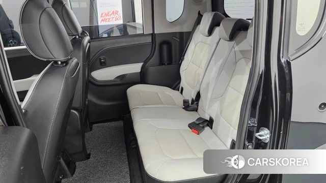 Kia The New Kia Ray 2023 Черный из Кореи, фото 2