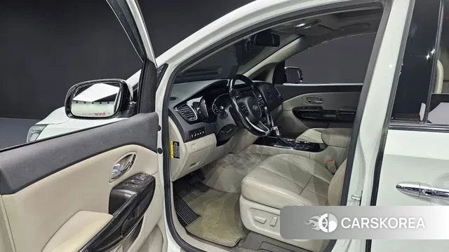 Kia The New Carnival 2018 Белый из Кореи, фото 2