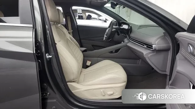 Hyundai The New Avante (CN7) 2023 Серый из Кореи, фото 2