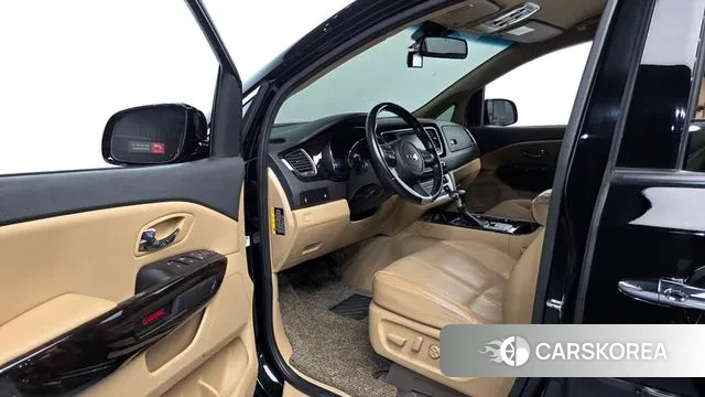 Kia The New Carnival 2020 Черный из Кореи, фото 2