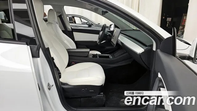 Tesla Model Y 2021 Белый из Кореи, фото 2