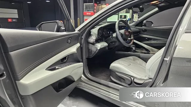 Hyundai The New Avante (CN7) 2024 Серый из Кореи, фото 2