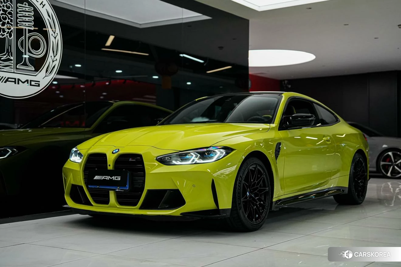 BMW M4 2023 Желтый из Китая, фото 2