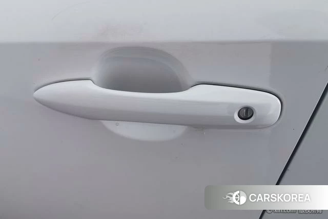 Toyota Corolla 2024 Белый из Китая, фото 2