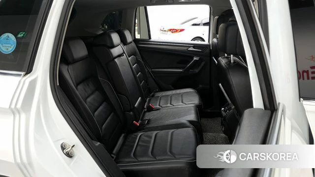 Volkswagen Tiguan second Generation 2020 Белый из Кореи, фото 2