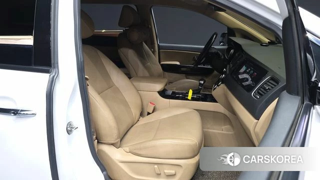 Kia The New Carnival 2018 Белый из Кореи, фото 2
