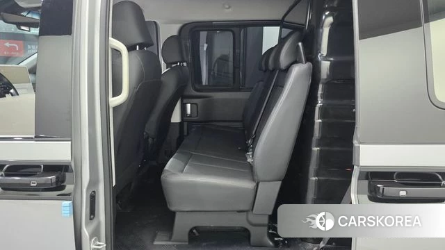 Hyundai Staria 2025 Серебряный из Кореи, фото 2