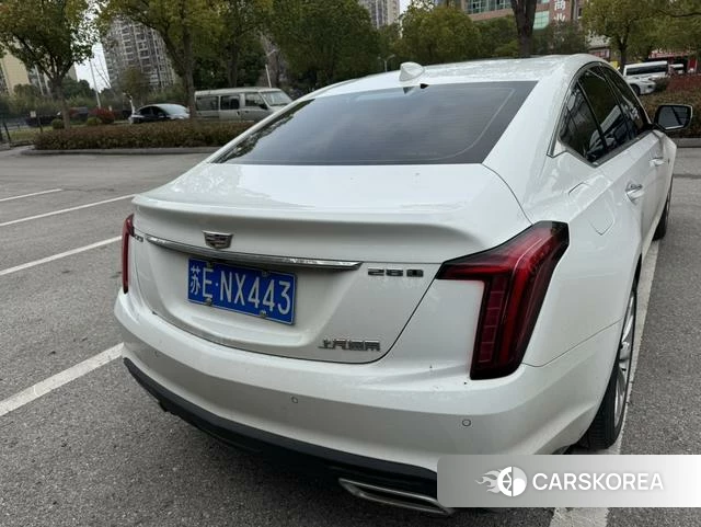 Cadillac CT5 2022 Белый из Китая, фото 2