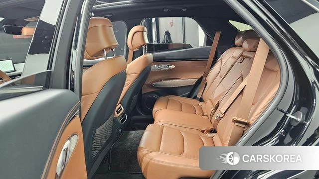 Genesis GV70 2024 Черный из Кореи, фото 2