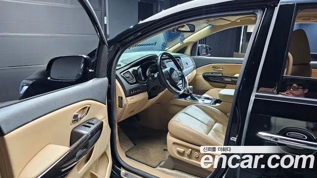 Kia The New Carnival 2018 Черный из Кореи, фото 2