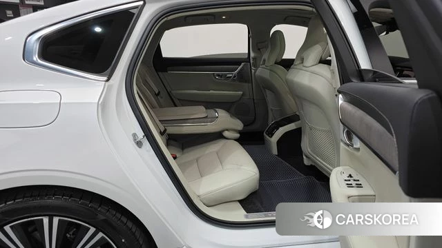 Volvo S90 2024 Белый из Кореи, фото 2