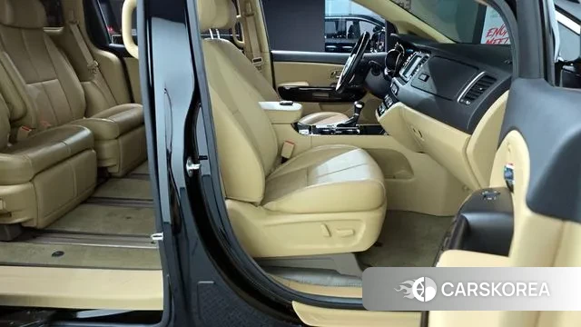 Kia The New Carnival 2018 Черный из Кореи, фото 2