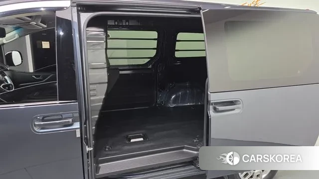 Hyundai Staria 2022 Серый из Кореи, фото 2