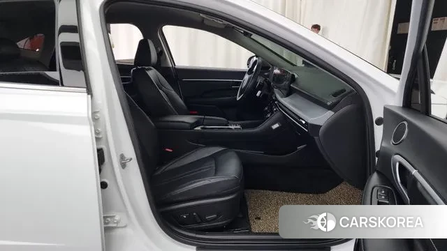 Hyundai Sonata D Edge (DN8) 2023 Белый из Кореи, фото 2