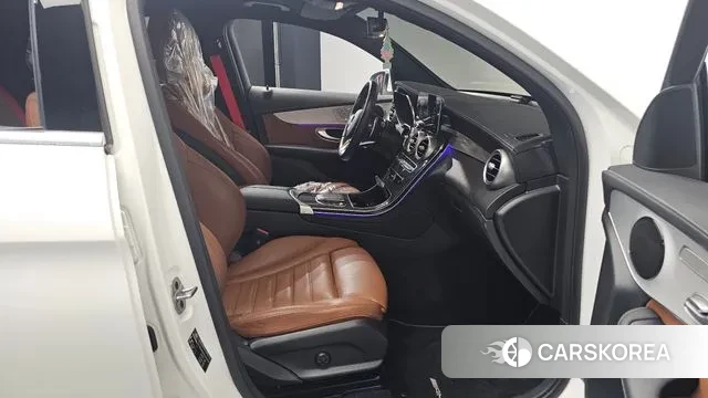 Mercedes-Benz GLC-Class X253 2023 Белый из Кореи, фото 2