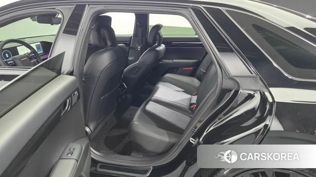 Hyundai Grandeur Hybrid (GN7) 2023 Черный из Кореи, фото 2