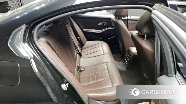 BMW 3 Series (G20) 2020 Черный из Кореи, фото 2