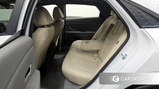 Hyundai The New Avante (CN7) 2023 Белый из Кореи, фото 2