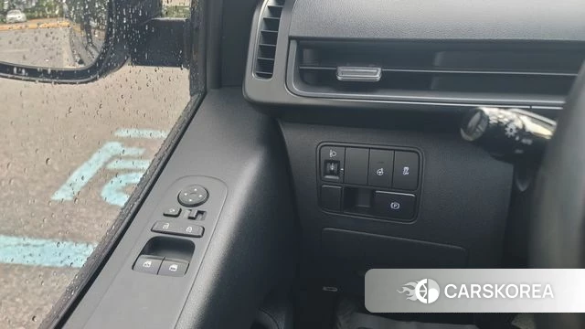 Hyundai Staria 2021 Серебристо-серый из Кореи, фото 2