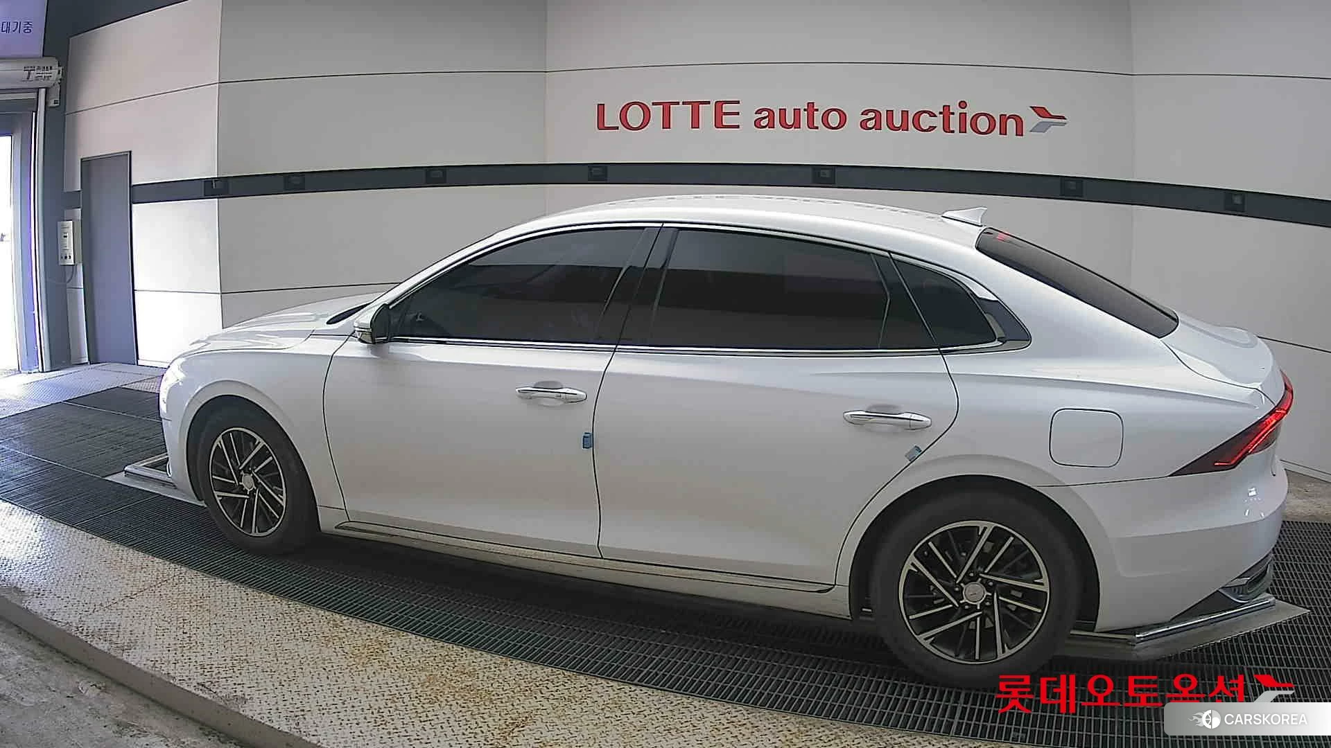 Hyundai Grandeur 2020 White cream (optional) из Кореи, фото 2